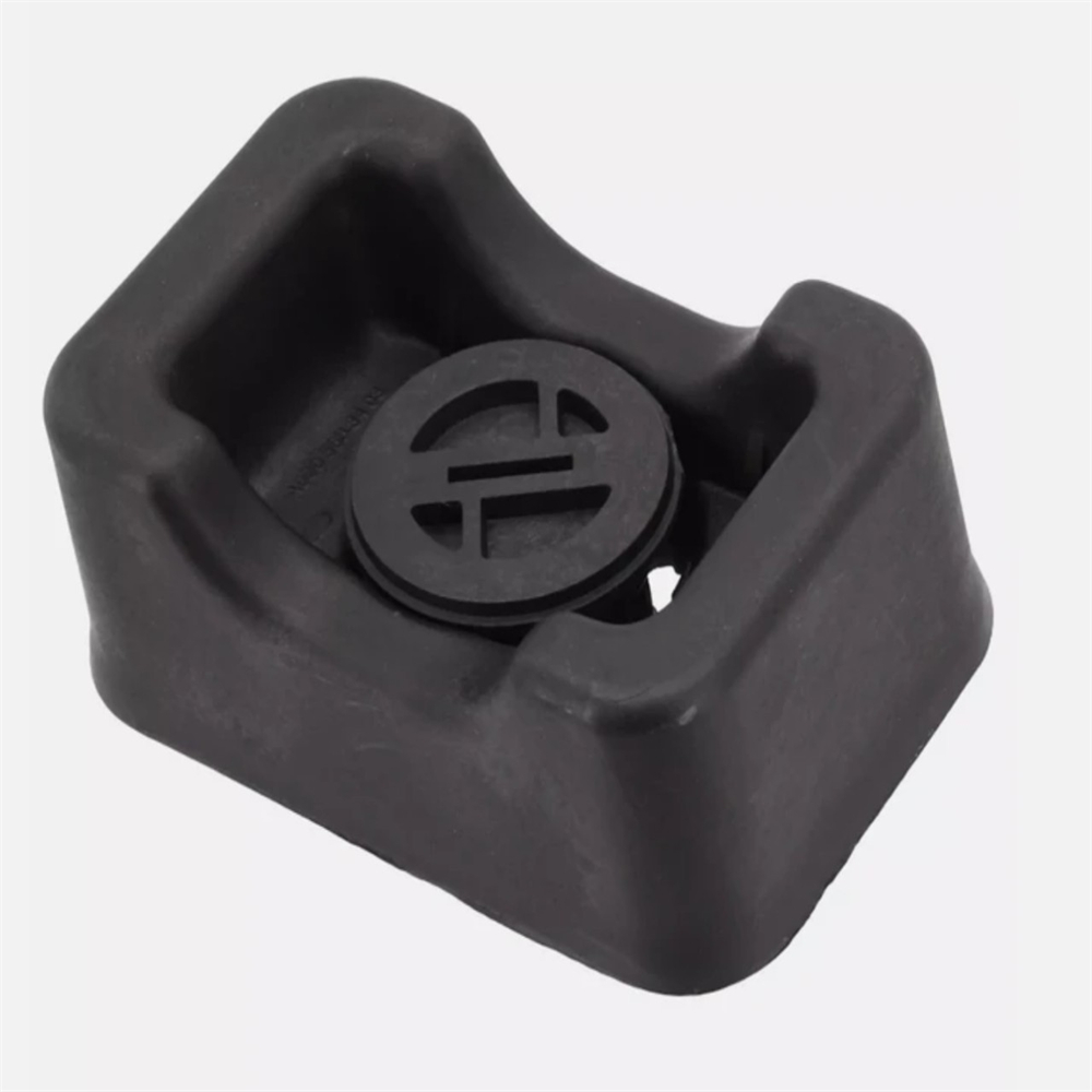 車のジャックパッド車体サポートリフティングメルセデスベンツ  - Car Accessories Under 200 のレビューと価格